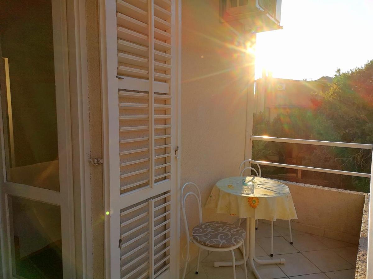 Apartments Angela Makarska Bagian luar foto