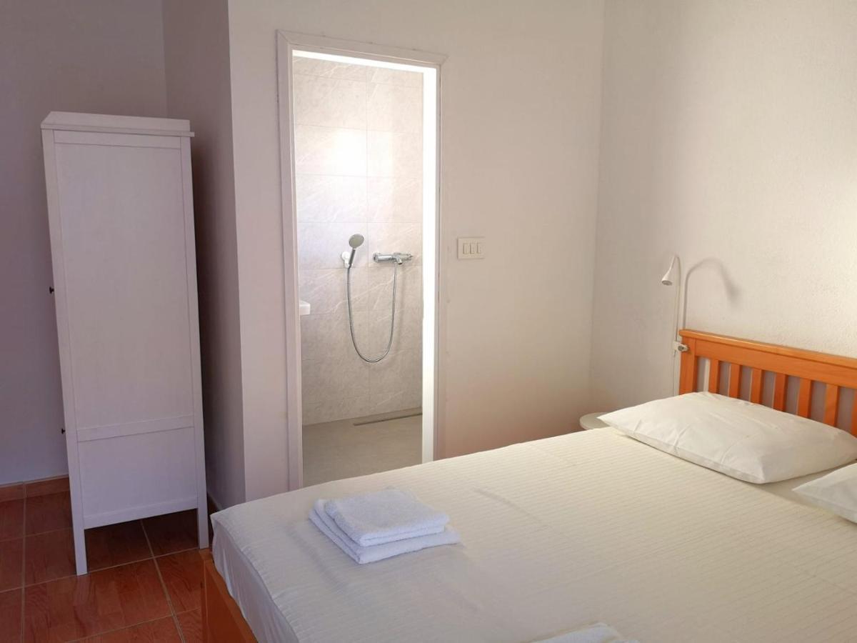 Apartments Angela Makarska Bagian luar foto