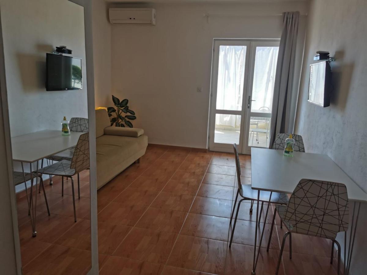 Apartments Angela Makarska Ruang foto