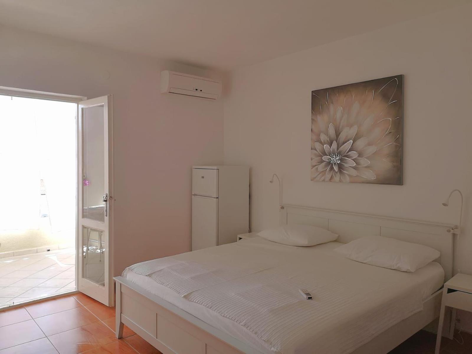 Apartments Angela Makarska Ruang foto