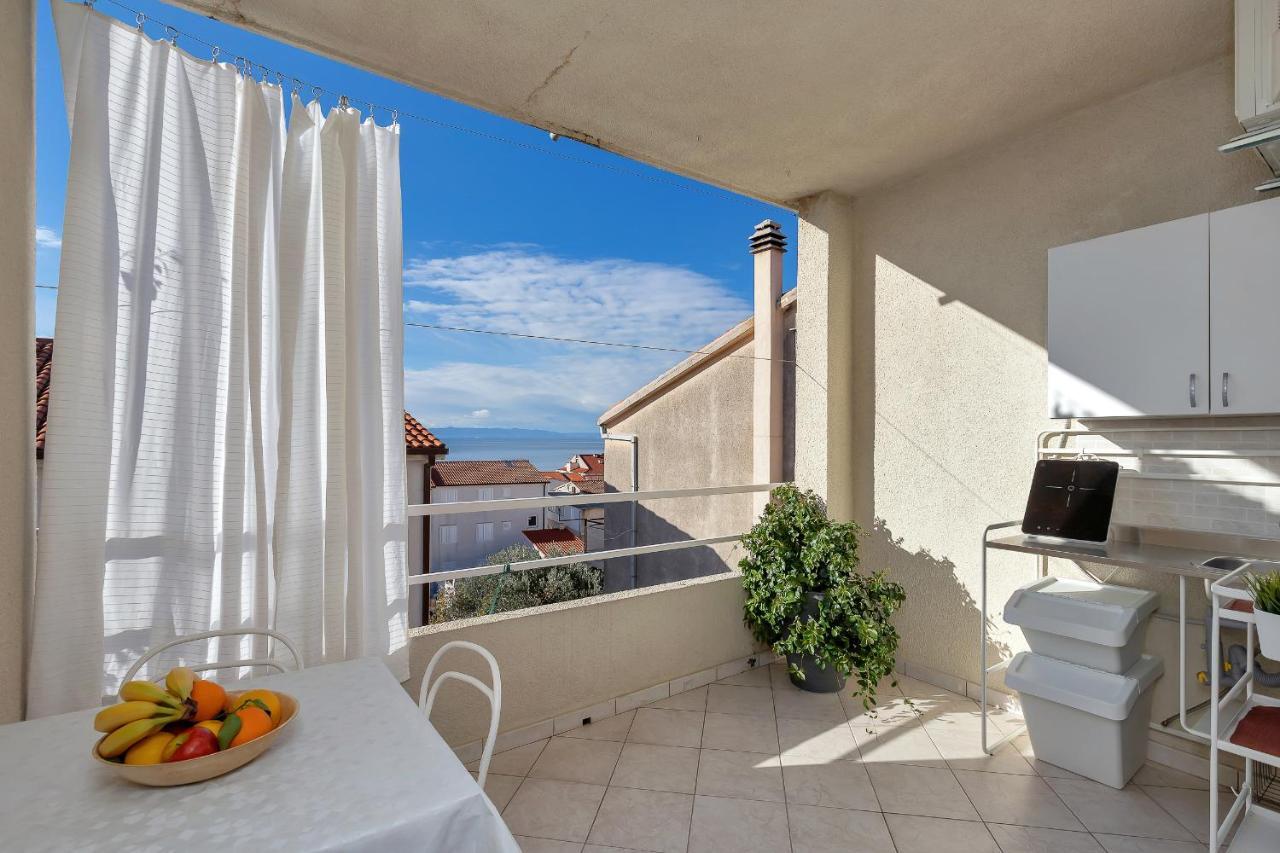 Apartments Angela Makarska Bagian luar foto