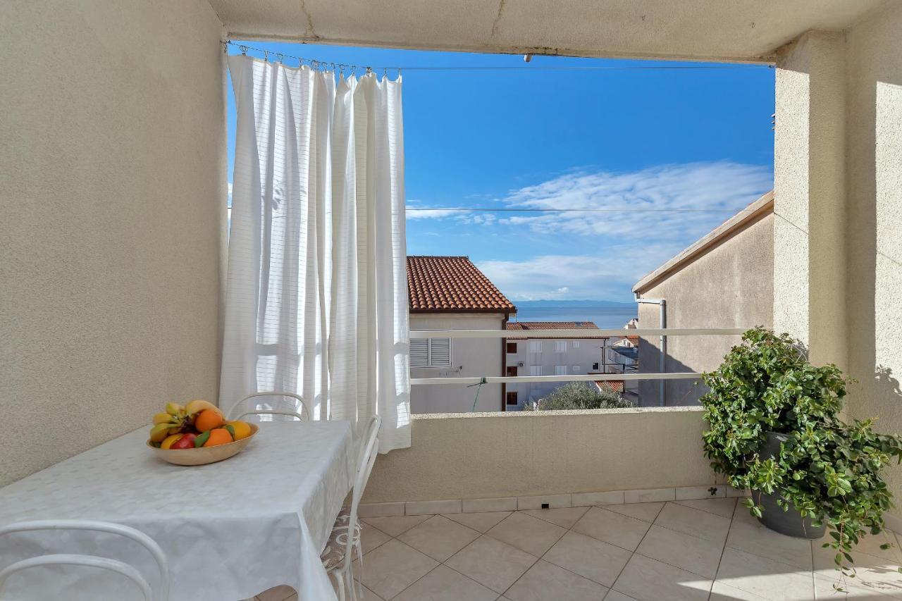 Apartments Angela Makarska Bagian luar foto