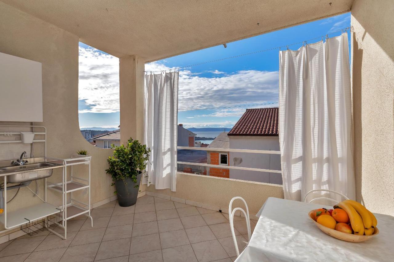 Apartments Angela Makarska Bagian luar foto
